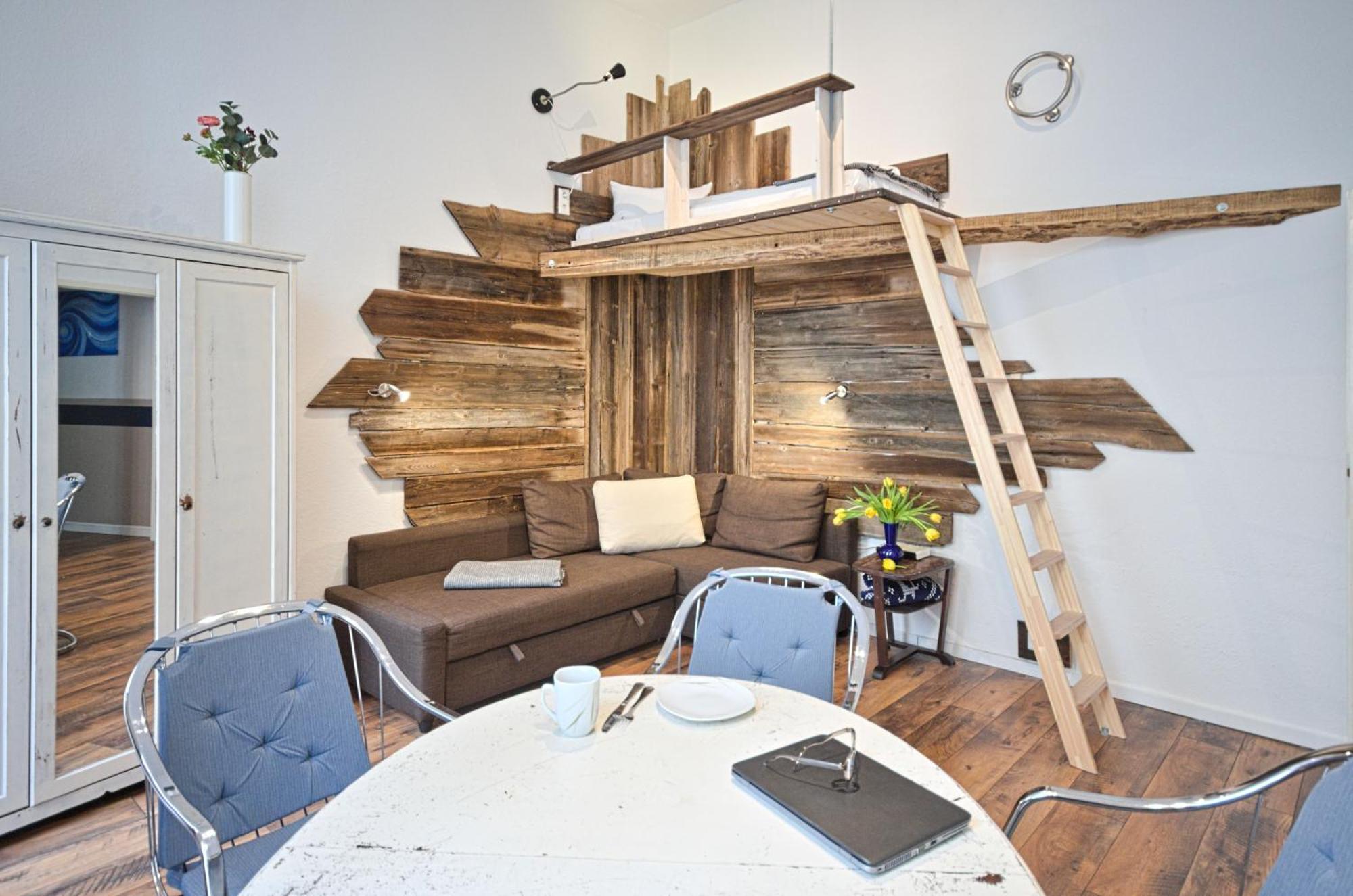 Quiet Courtyard Apartment Берлин Экстерьер фото