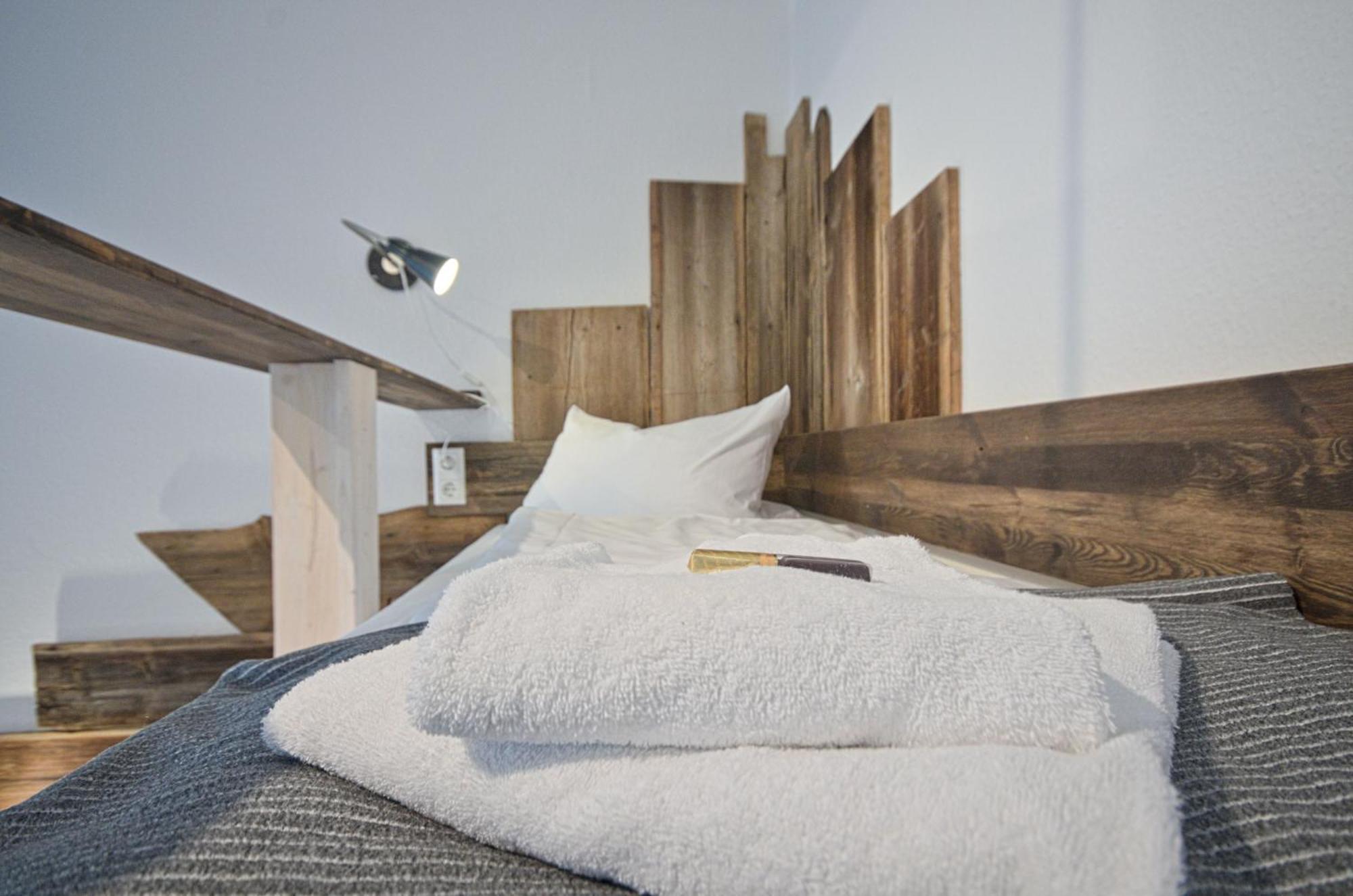 Quiet Courtyard Apartment Берлин Экстерьер фото